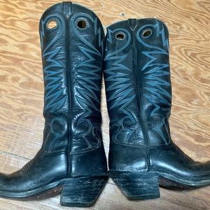 Biltrite Cowboy/girl? Boots. Tall heeled boots. With stitched blue design 8???